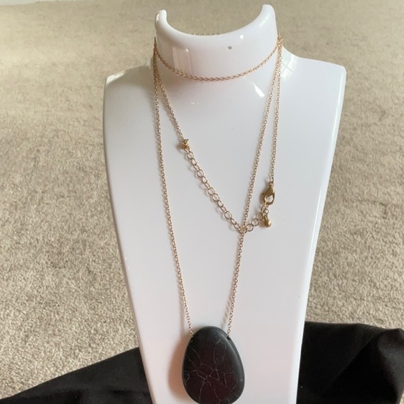 LONG BLACK STONE STATEMENT NECKLACE - Picture 1 of 2